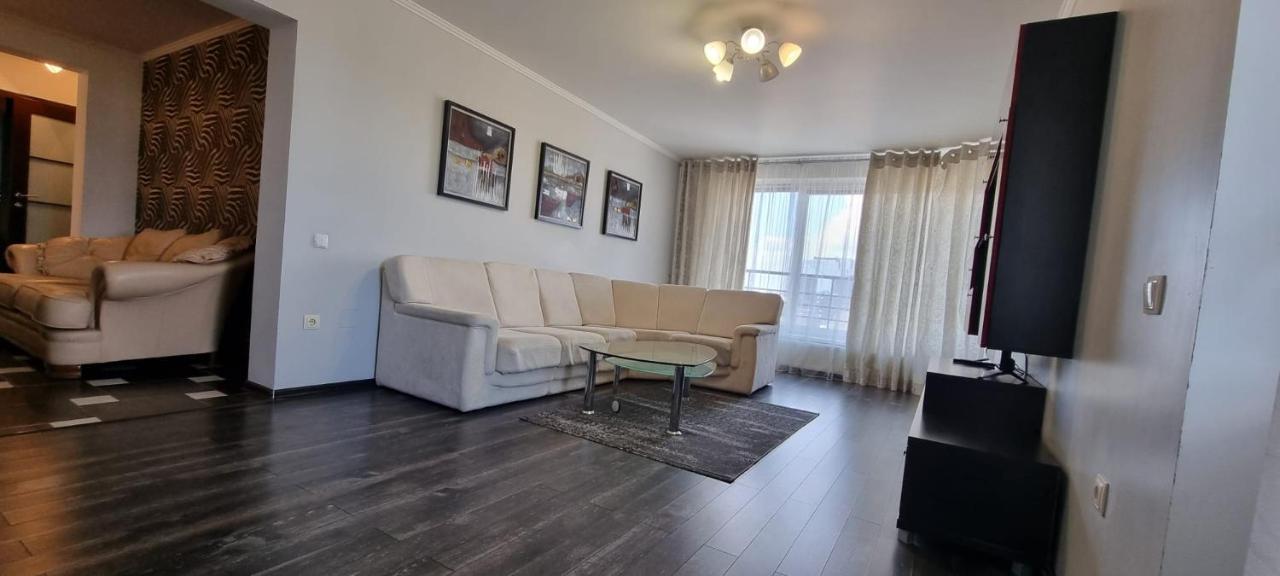 M.dosoftei 126 * Chisinau